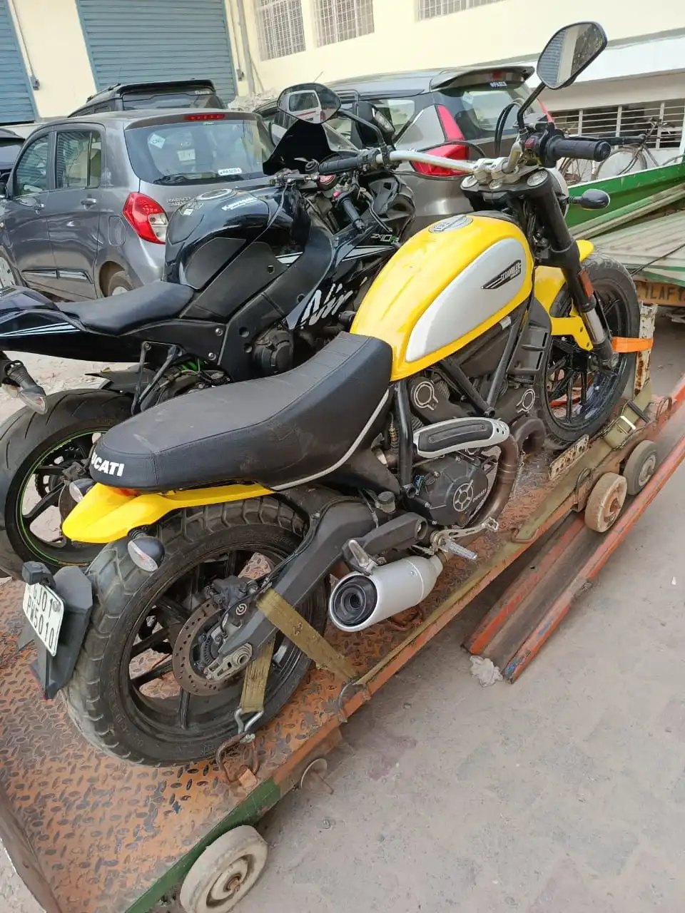 CarBikeBhejo Vehicle Transport 12